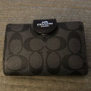 Authentic Coach Black/Charcoal Wallet Like New
